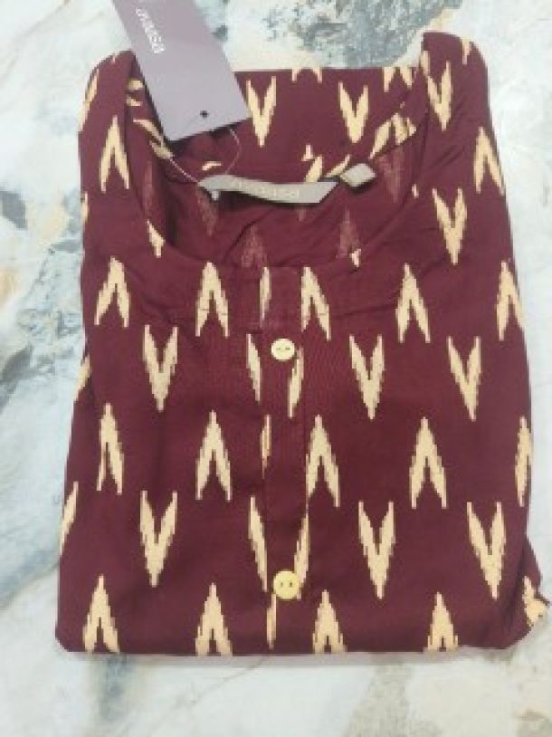Avaasa straight cut cotton kurti