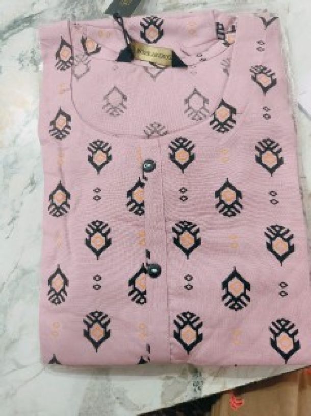 Avaasa straight cut cotton kurti