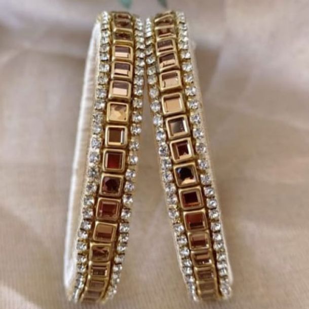 Thread bangles Model 13